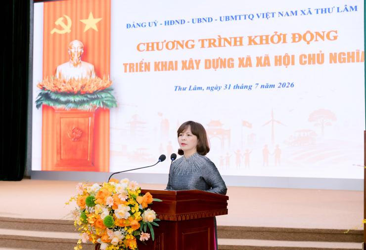 Bí thư Đảng ủy, Chủ tịch HĐND xã Thư Lâm Nguyễn Thị Thanh Tâm phát biểu tại Chương trình.
