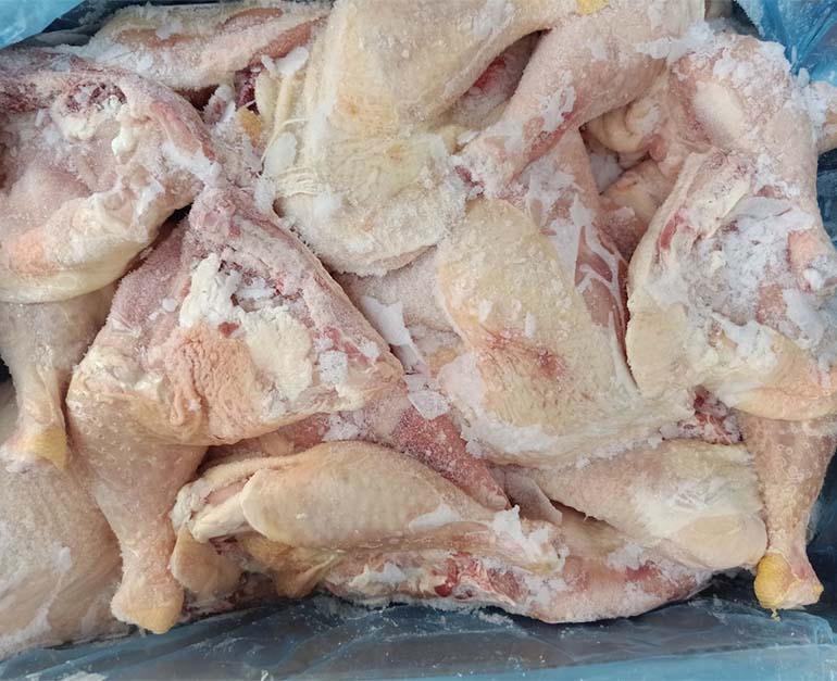 Đùi gà đông lạnh nhập khẩu.