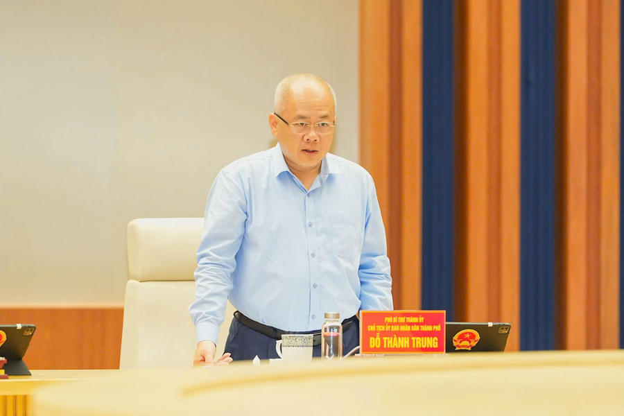 Chủ tịch UBND thành phố Đỗ Thành Trung phát biểu kết luận Phiên họp. (Ảnh: Đàm Thanh).