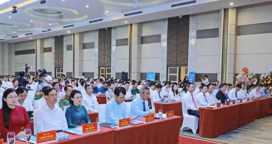 Các đại biểu tham dự Lễ công bố