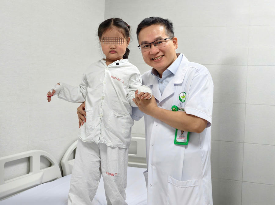 TS.BS Đào Văn Giang – Phó Trưởng khoa Phẫu thuật Hàm mặt – Tạo hình và Thẩm mỹ. (Ảnh: Bệnh viện Hữu nghị Việt Đức)