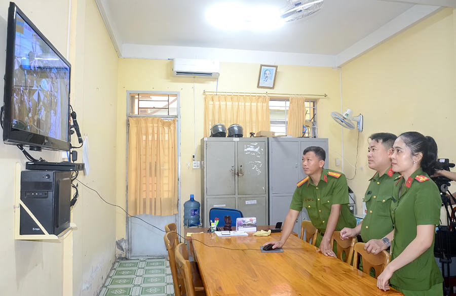 Nhiều mô hình bảo đảm an ninh, trật tự tại Cà Mau được đổi mới, ứng dụng công nghệ số, nâng cao hiệu quả quản lý địa bàn (Ảnh: Trọng Nguyễn).