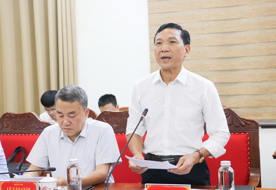 Phó Ban Nội chính Tỉnh ủy Nghệ An Hồ Xuân Bảy báo cáo công tác nội chính tháng 7/2026.