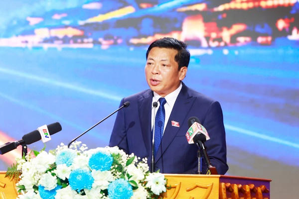 Bộ trưởng Bộ Xây dựng Trần Hồng Minh phát biểu chỉ đạo tại hội nghị.