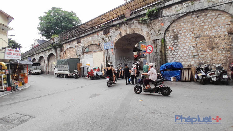 Đoạn D, từ phố Gầm Cầu đến Nguyễn Thiếp, định hướng phát triển khu chợ truyền thống.