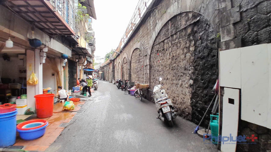 Đoạn C, từ Hàng Cót đến Hàng Giấy, phát triển không gian văn hóa ẩm thực.