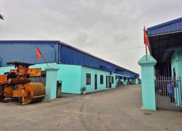 Chi nhánh Công ty Giày Ngọc Hưng sản xuất suốt 7 năm chưa làm thủ tục đầu tư, nhiều sai phạm kéo dài cần được xử lý nghiêm, tránh tạo tiền lệ xấu.
