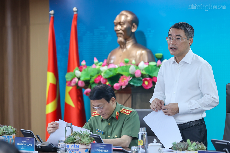 Thủ tướng Chính phủ phát biểu chỉ đạo tại cuộc họp. Ảnh: VGP