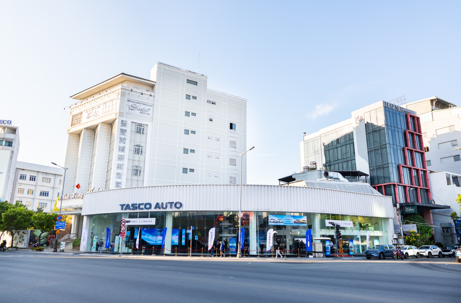Tasco Auto Signature Nguyễn Văn Trỗi, showroom flagship cao cấp đầu tiên tại Việt Nam của Tasco. Ảnh: Tasco Tasco Auto Signature Nguyễn Văn Trỗi, showroom flagship cao cấp đầu tiên tại Việt Nam của Tasco. Ảnh: Tasco