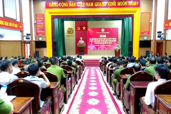 Quang cảnh hội nghị.