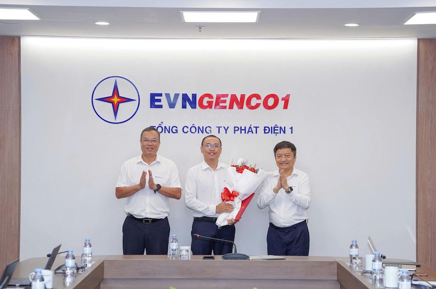 EVNGENCO1 công bố và trao Quyết định bổ nhiệm ông Tạ Tuấn Anh giữ chức vụ Trưởng ban Kỹ thuật và An toàn Tổng công ty