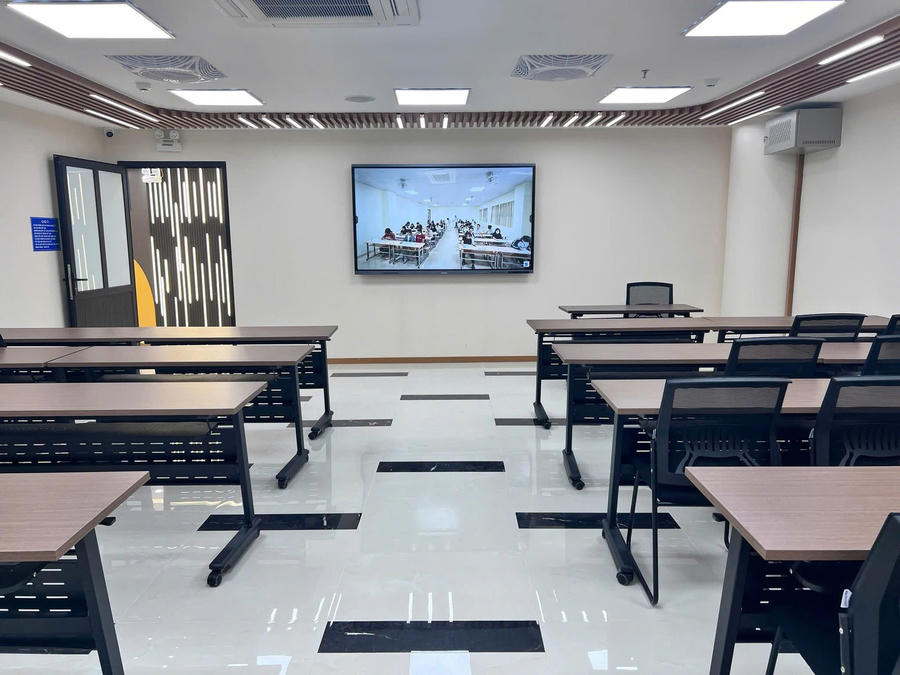Cơ sở vật chất hiện đại, đáp ứng nhu cầu học tập, nghiên cứu cho sinh viên. Ảnh: FBU