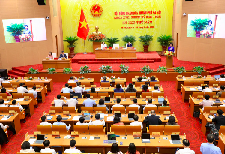 Sáng nay, HĐND TP Hà Nội khai mạc kỳ họp chuyên đề, xem xét loạt quyết sách quan trọng về tổ chức bộ máy, chính sách cán bộ, giáo dục, y tế và công tác nhân sự.