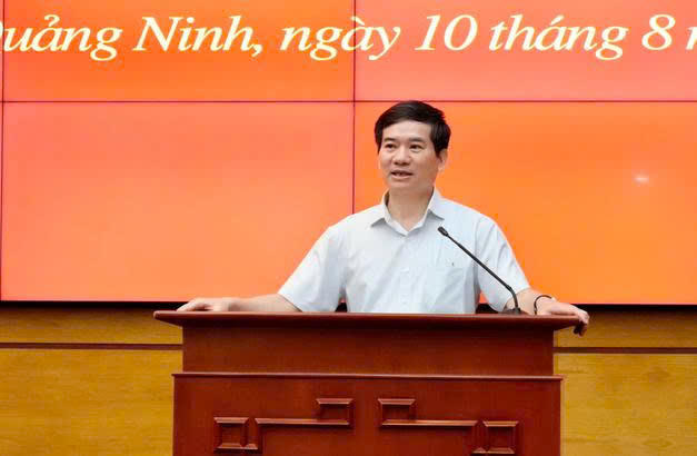 Ông Vũ Quyết Tiến, Phó Bí thư Tỉnh ủy, Chủ tịch Ủy ban MTTQ tỉnh phát biểu chỉ đạo tại hội nghị.