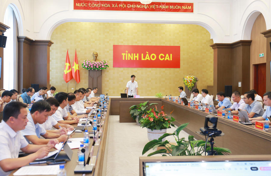 Toàn cảnh buổi làm việc. (Ảnh: CTTĐT Lào Cai).