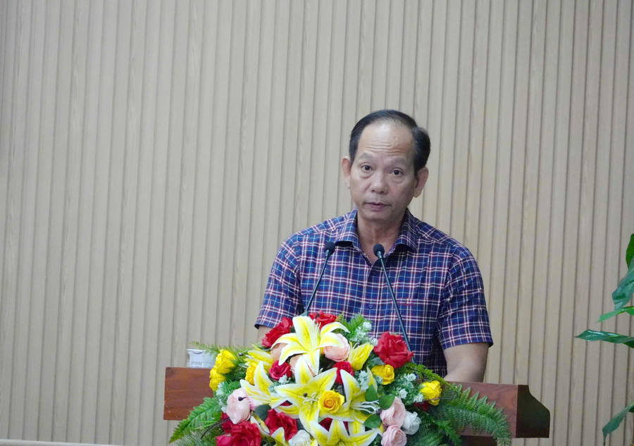 Ông Nguyễn Chí Thiện - Giám đốc Sở Công Thương tỉnh Cà Mau, tham luận tại hội nghị. (Ảnh: CTV).