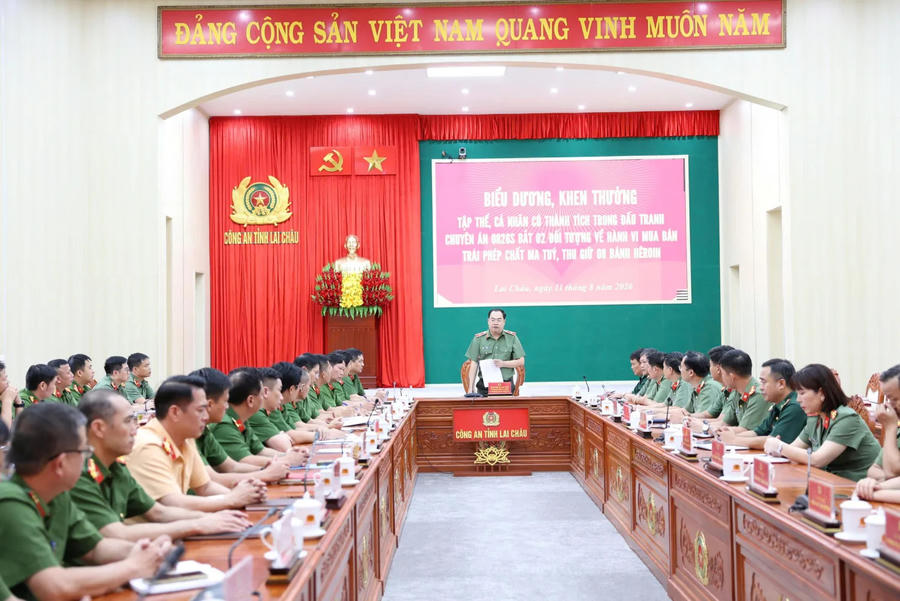 Toàn cảnh buổi biểu dương. (Ảnh: Công an Lai Châu).