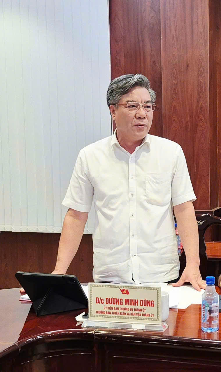 Đồg chí Dương Minh Dũng - Thành ủy viên, Trưởng ban Tuyên giáo và Dân vận Thành ủy Đồng Nai phát biểu.