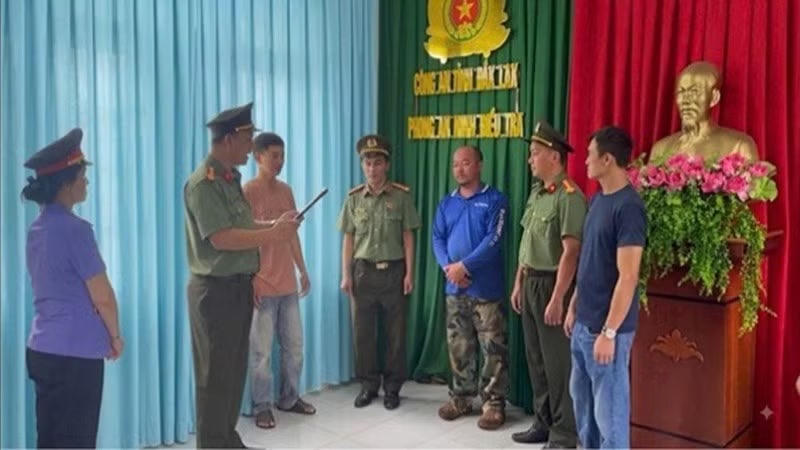 Cơ quan An ninh điều tra tống đạt quyết định khởi tố đối với bị can Hồ Viết Hợi