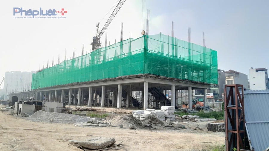 Sở Xây dựng thành phố Hà Nội là cơ quan chuyên môn thuộc UBND Thành phố, tham mưu, giúp UBND Thành phố thực hiện chức năng quản lý nhà nước về...nhà ở; công sở; thị trường bất động sản...
