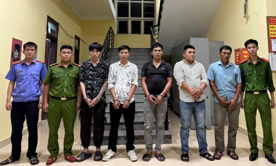 5 người bị khởi tố vì mâu thuẫn lúc câu cá. Ảnh: Công an xã Phong Nha