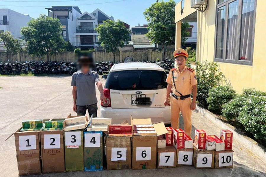 Số tang vật bị công an thu giữ (Ảnh: Công an cung cấp).
