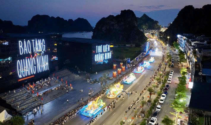 Carnaval Hạ Long 2026 với quy mô 80.000 người. Carnaval Hạ Long 2026 với quy mô 80.000 người.