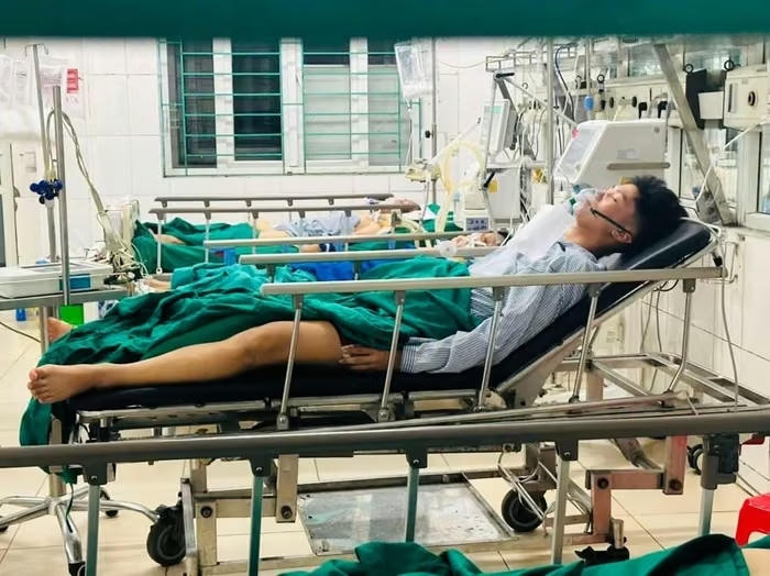 Sức khỏe 03 chiến sĩ hiện đã cơ bản ổn định
.