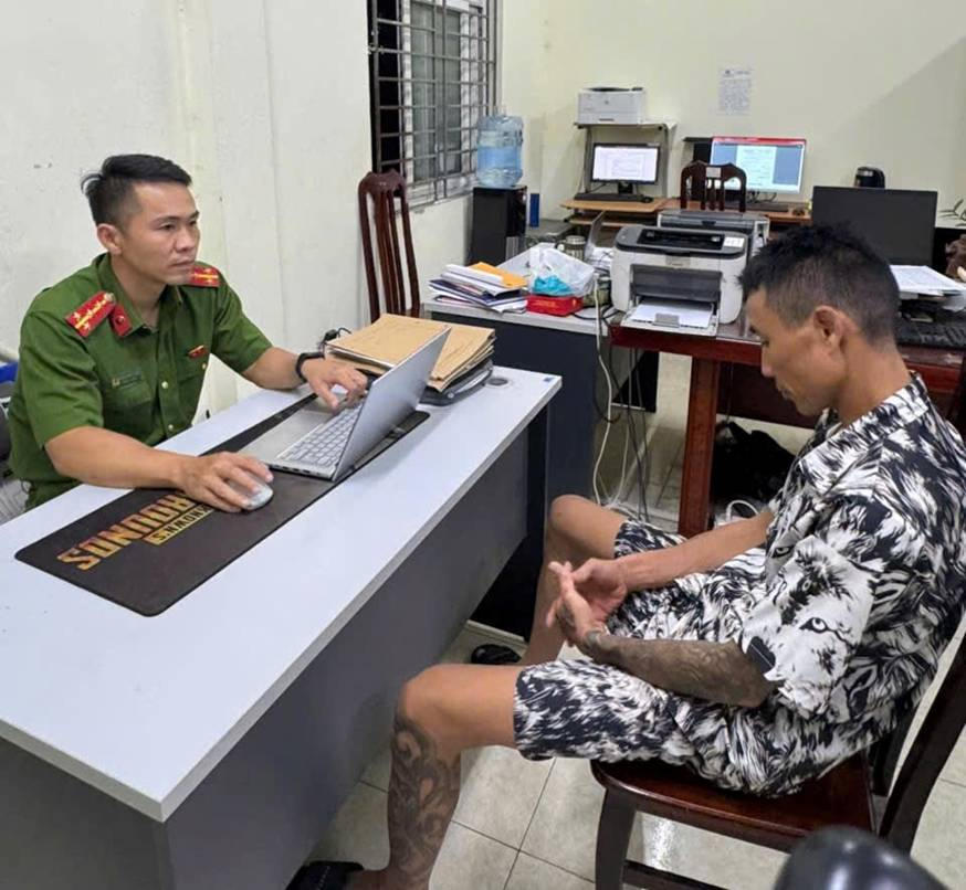 Đối tượng N.K.T. tại cơ quan Công an. (Ảnh: CAHN)