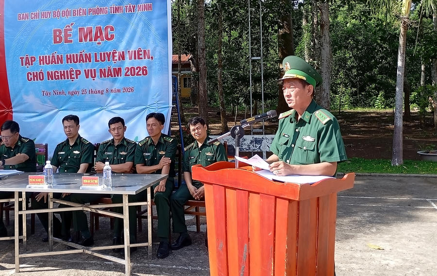 Thượng tá Lê Trọng Tình phát biểu kết luận và tuyên bố bế mạc (ảnh: Đinh Quân)
