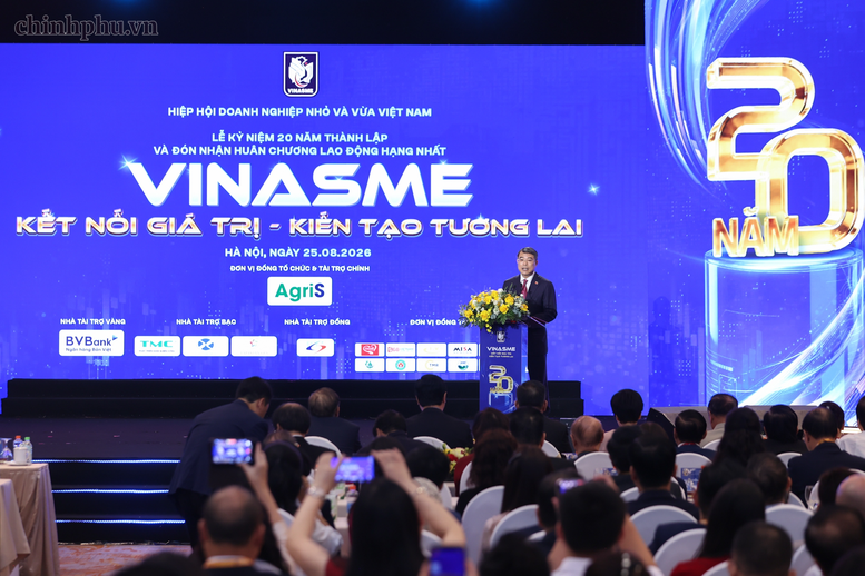 Thủ tướng đề nghị Hiệp hội Doanh nghiệp nhỏ và vừa bước vào chặng đường mới với tinh thần "đại diện thực chất - kết nối hiệu quả - hỗ trợ chuyên nghiệp - nâng tầm doanh nghiệp" - Ảnh: chinhphu.vn/Nhật Bắc