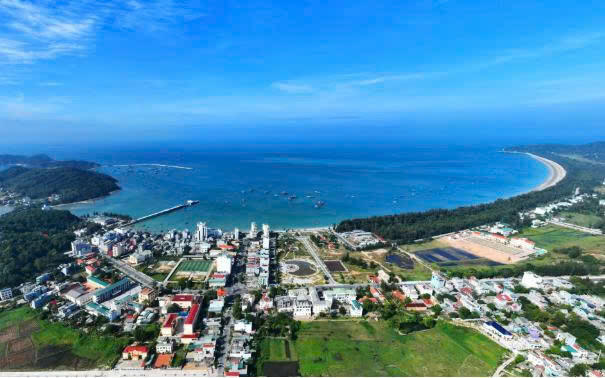 Một góc đặc khu Cô Tô nhìn từ trên cao.