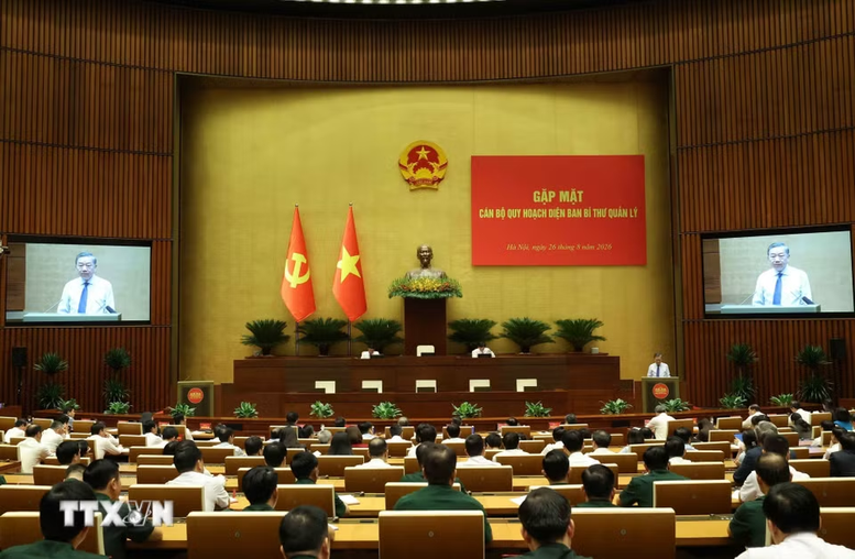 Tổng Bí thư, Chủ tịch nước Tô Lâm nhấn mạnh chuẩn bị đội ngũ cán bộ hôm nay là chuẩn bị năng lực lãnh đạo của Đảng cho những chặng đường phát triển mới - Ảnh: TTXVN