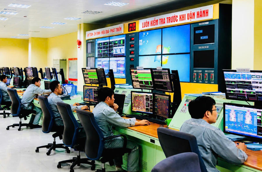Trung tâm điều hành Nhà máy Nhiệt điện Mông Dương được vận hành trên nền tảng công nghệ hiện đại, góp phần bảo đảm nguồn điện ổn định cho phát triển kinh tế - xã hội.