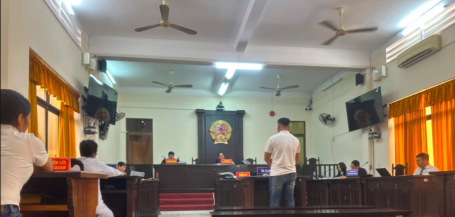 Toàn cảnh phiên toà xét xử phúc thẩm bị cáo Tạ Ngọc Thủ kháng cáo kêu oan trong vụ án "Cố ý gây thương tích" tại TAND tỉnh An Giang.