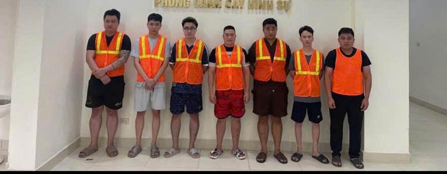 Các đối tượng trên.