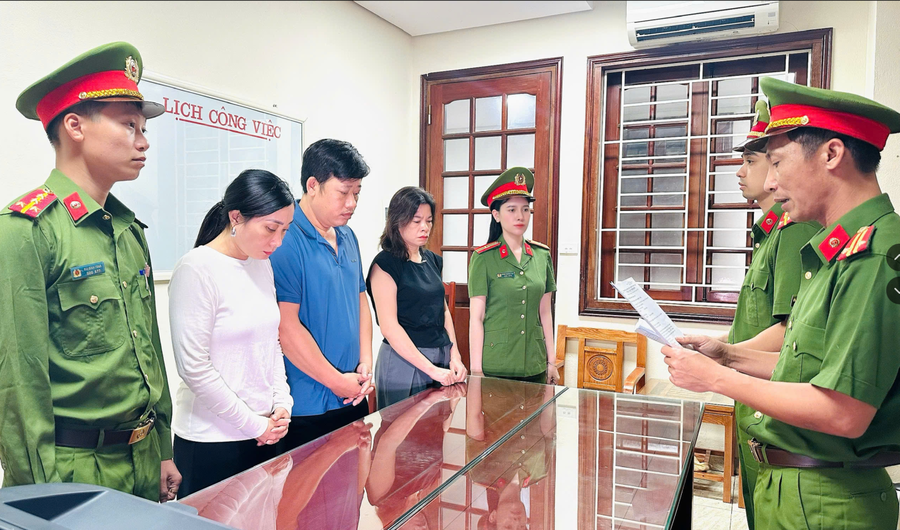 Cơ quan Cảnh sát điều tra Công an tỉnh Thanh Hóa thi hành Quyết định khởi tố vụ án, khởi tố bị can.