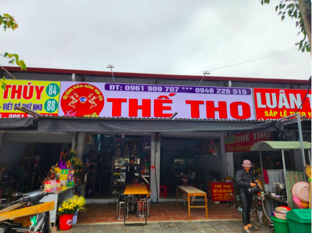 Ki ốt Thế Thọ chuyên phục vụ đồ lễ quan Hoàng Bảy.