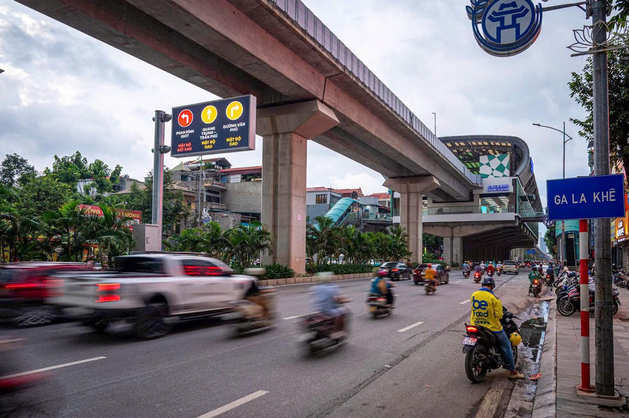 Hệ thống bảng Led điện tử cảnh báo mật độ giao thông.