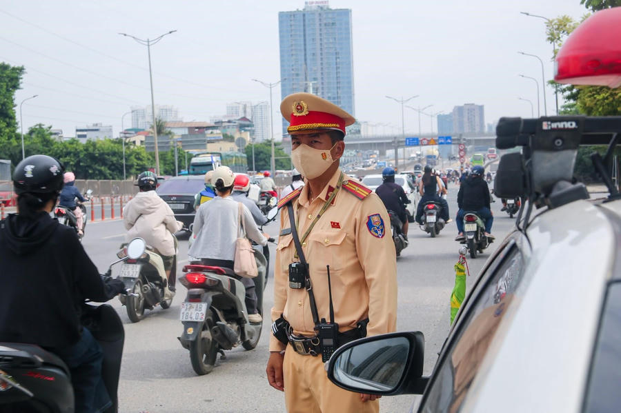 Việc chủ động từ sớm, từ xa của CSGT Hà Nội góp phần bảo đảm tình hình giao thông trong ngày đầu của kỳ nghỉ lễ.
