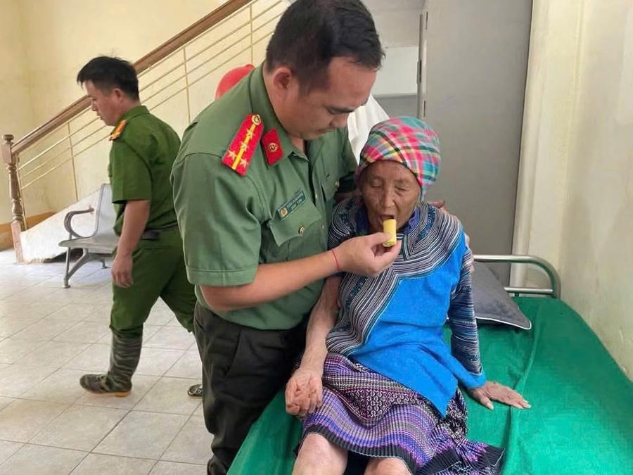Bà Ly được chăm sóc cẩn thận.