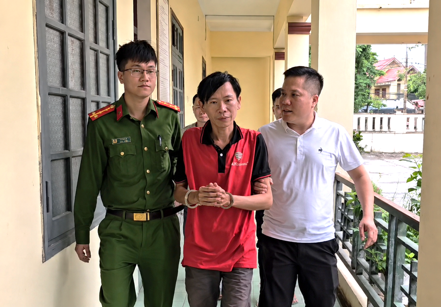 Huỳnh Ngọc Hiền bị bắt giữ sau 5 năm trốn truy nã - Ảnh Công an Thanh Hóa.