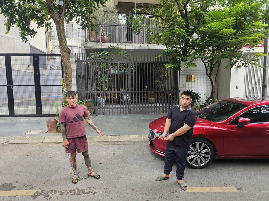 Đối tượng Nguyễn Thanh Tuyên (bên trái) và đối tượng Nguyễn Đức Châu (bên phải).