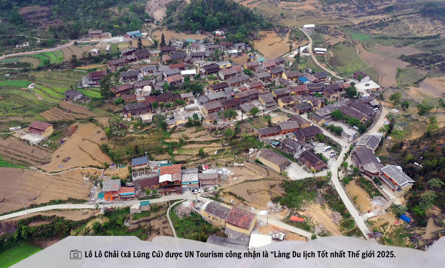 Lũng Cú có sức hút mạnh trong dịp nghỉ lễ.