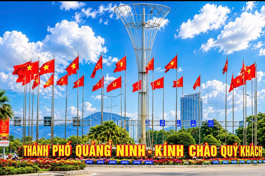 TP Quảng Ninh, diện mạo mới, khí thế mới trong ngày thành lập thành phố.