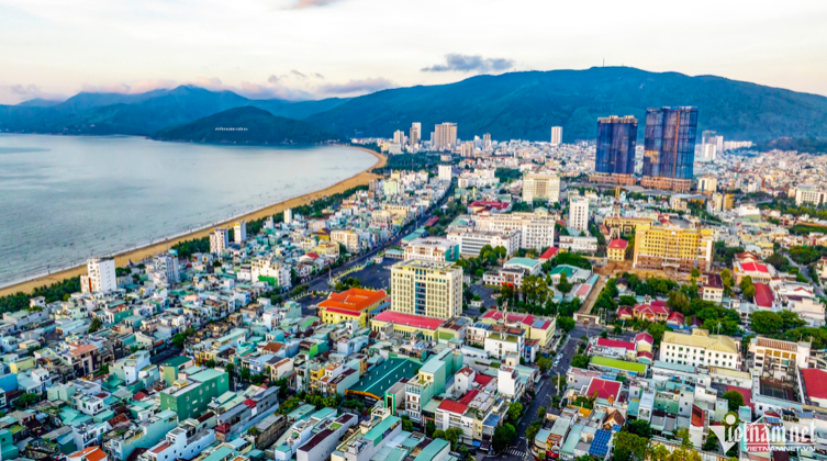 Bộ Chính trị: Tổ chức lại không gian phát triển quốc gia thống nhất trên cơ sở xác định rõ vai trò, vị trí, chức năng, lợi thế, bản sắc và sứ mệnh phát triển của từng vùng trong tổng thể phát triển đất nước theo hướng bền vững. Ảnh: Hoàng Hà
Bộ Chính trị: Tổ chức lại không gian phát triển quốc gia thống nhất trên cơ sở xác định rõ vai trò, vị trí, chức năng, lợi thế, bản sắc và sứ mệnh phát triển của từng vùng trong tổng thể phát triển đất nước theo hướng bền vững. Ảnh: Hoàng Hà