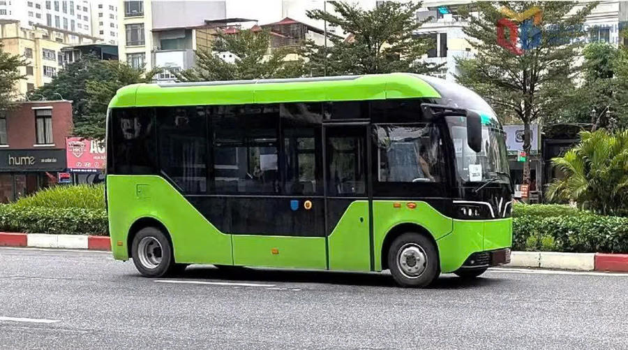 Từ trung tuần tháng 8, các xe buýt đưa đón học sinh đã được chạy thử, kiểm tra các điều kiện vận hành.Ảnh: Báo Quảng Ninh