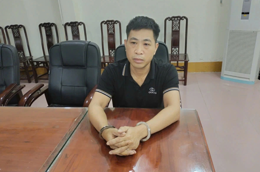 Đối tượng Nông Văn Quyết tại cơ quan công an (Ảnh: Đức Nguyễn).