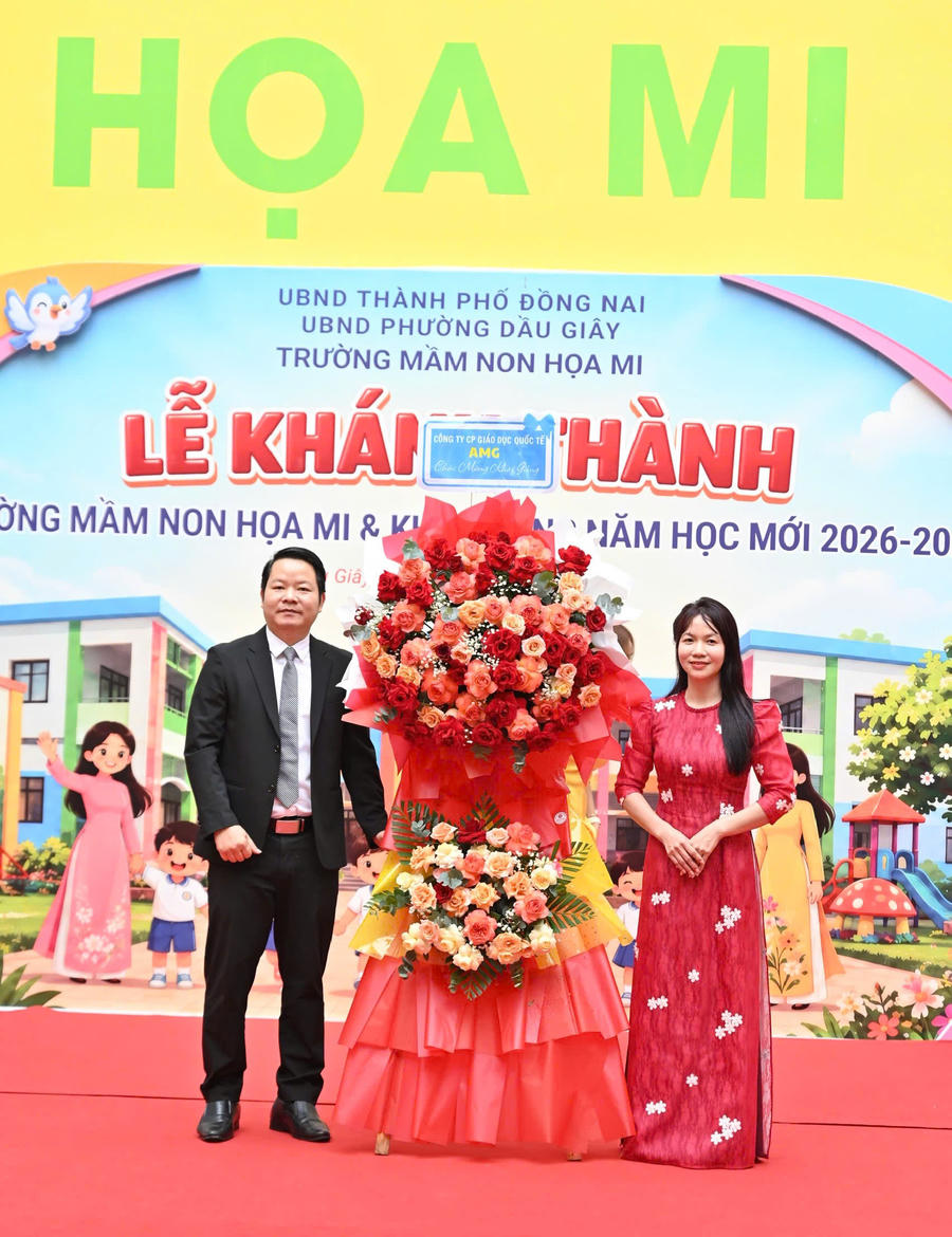 Cô Võ Thị Thiên Hương, Hiệu Trưởng nhà trường có nhiều năm kinh nghiệm trong quản lý chuyên môn & đã có những đóng góp nhất định vào sự nghiệp giáo dục tại địa phương.