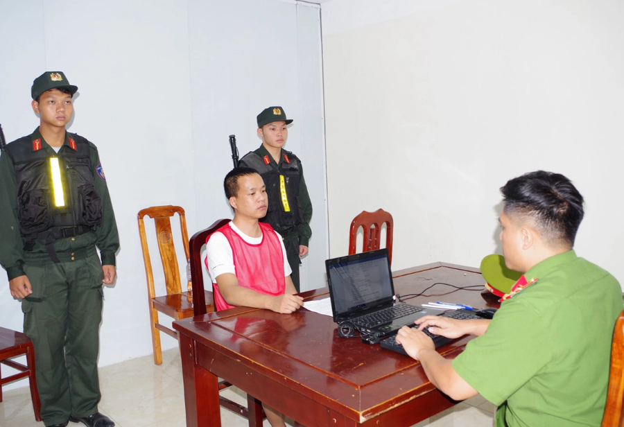 Các đối tượng lừa đảo được tuyển chọn là nhiều công dân Việt Nam sang Campuchia tổ chức hoạt động lừa đảo (Ảnh: Công an Ninh Bình).